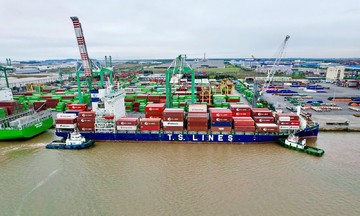 Sếp Viconship chốt lời hàng tỷ đồng khi cổ phiếu ở vùng đỉnh