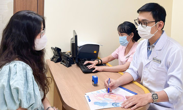 Thai nhi mang đột biến gene di truyền từ mẹ