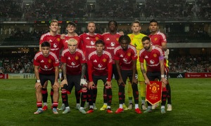 Man Utd thắng nhọc đội tuyển Hong Kong