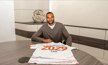 Bayern đi sau về trước Barca trong vụ Jonathan Tah