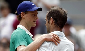 Sinner chấm dứt sự nghiệp của Gasquet