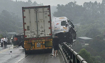 Tai nạn liên hoàn trên cao tốc Nội Bài - Lào Cai