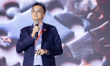 'AI không thay thế hoàn toàn lao động'