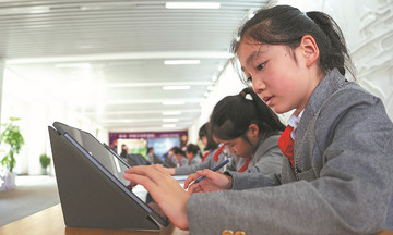 Trung Quốc cấm học sinh tiểu học tự ý dùng AI giải bài tập