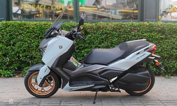 Yamaha XMax 300 2025 ra mắt, giá 140 triệu đồng