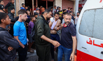 Israel tập kích gần điểm phân phối viện trợ Gaza, ít nhất 31 người chết