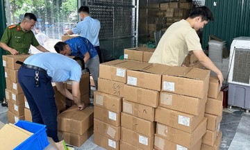 5.400 lọ mỹ phẩm trôi nổi gắn mác 'Hàn Quốc' tại cơ sở Ngân Korea