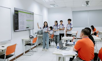 Hàng nghìn học sinh chinh phục lập trình AI tại FPTU AI & Robotics Challenge