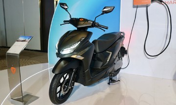 Xe máy điện Yadea Velax ra mắt khách Việt, giá 29,99 triệu đồng