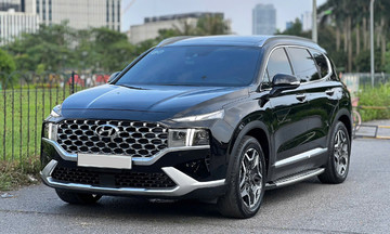 Hyundai Santa Fe máy dầu cũ đắt hơn xe mới