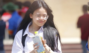 Đề thi môn Toán vòng 2 vào lớp 10 chuyên Khoa học Tự nhiên
