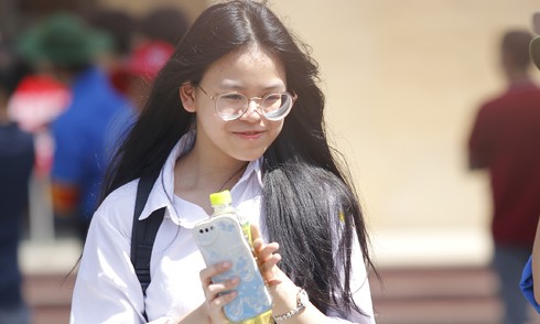 Đề thi môn Toán vòng 2 vào lớp 10 chuyên Khoa học Tự nhiên