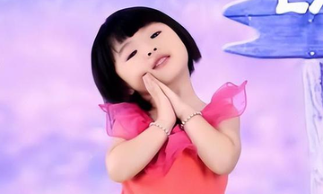 Vụ án mẹ kế tra tấn bé gái suốt 17 ngày trong phòng tắm