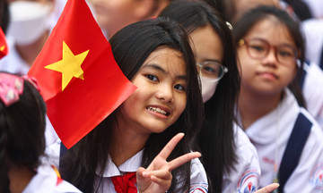 Bỏ quy định 'mỗi gia đình chỉ được sinh tối đa hai con'