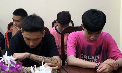 13 người bị bắt sau vụ hỗn chiến bằng bom xăng