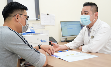 5 thói quen của nam giới văn phòng dễ gây yếu sinh lý