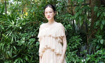 Thời trang bầu của Tuyết Lan