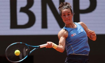 Tay vợt vô danh vào tứ kết Roland Garros