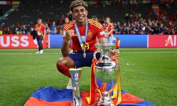 Yamal muốn thâu tóm cả World Cup và Champions League