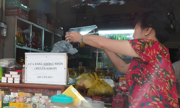 Bối rối vì nhiều hàng quán bất ngờ không nhận chuyển khoản