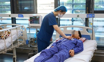 4 người một nhà ngộ độc nấm