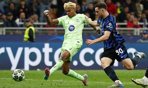 Barca có thể bị trừ điểm ở Champions League