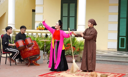 Trường nghệ thuật thiếu tiến sĩ