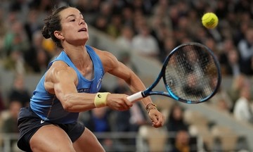'Lọ lem Pháp' viết tiếp cổ tích Roland Garros