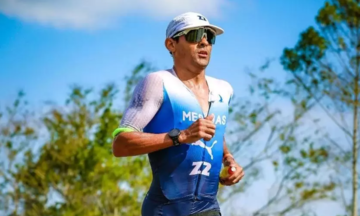 Triathlete Brazil chạy marathon sub2:30 trong Ironman
