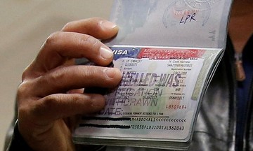 Mỹ cân nhắc thu 1.000 USD phỏng vấn nhanh visa du lịch