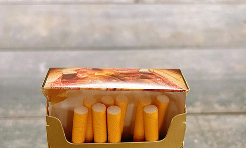 Đề xuất tăng thuế thuốc lá ít nhất 5.000 đồng/bao