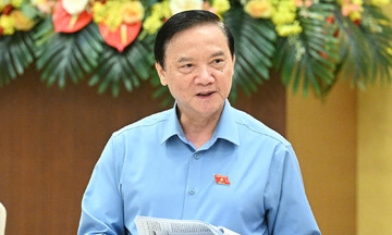 Đề xuất đại biểu Quốc hội chuyên trách không được 'ôm nhiều ghế'