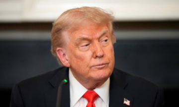Ông Trump không muốn nói chuyện với Elon Musk