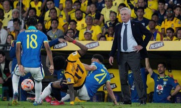 Ancelotti ra mắt tuyển Brazil bằng trận hòa
