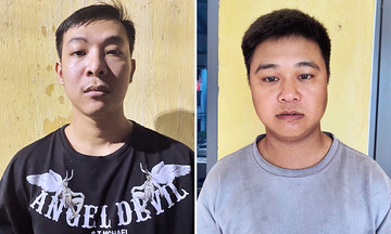 Hai người 'rửa tiền' cho nhóm lừa đảo qua mạng bị bắt