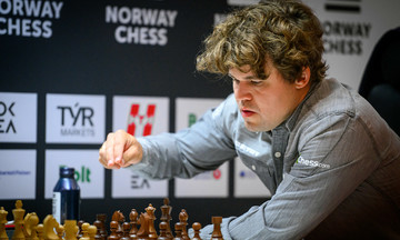 Carlsen vô địch siêu giải Na Uy lần thứ bảy