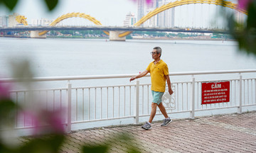 Người bệnh gout nên đi bộ thế nào