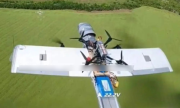 UAV 'Tia chớp' Nga chở theo drone để tăng năng lực tập kích