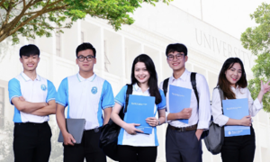 Thêm một đại học xét tổ hợp C00 trở lại