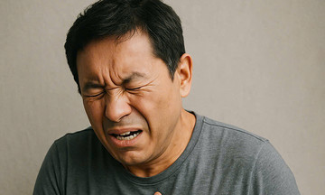 Nhịp tim nhanh, chậm thất thường là bệnh gì?