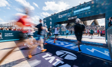 Người đàn ông chạy marathon sub6 không cần luyện tập