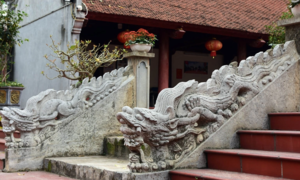 Đôi rồng đá ở đình Trích Sài - dấu ấn văn hóa Hồ Tây