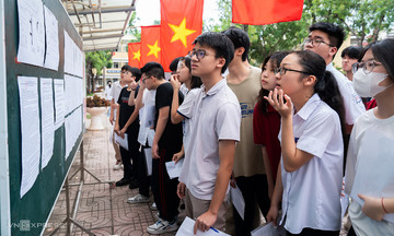 Dự đoán điểm chuẩn lớp 10 ở Hà Nội tăng 0,25-0,5 mỗi môn