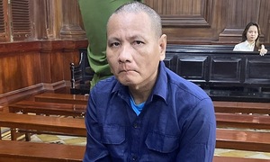 Gã chồng ghen mù quáng, tấn công vợ