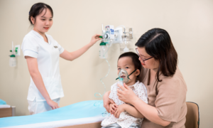 Vì sao con mắc bệnh hen suyễn dù bố mẹ khỏe mạnh?