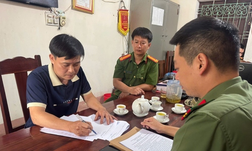 Bị xử phạt vì đăng thông tin sai sự thật về góp ý sửa Hiến pháp