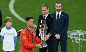 Ronaldo và 10 cầu thủ thành công nhất mọi thời