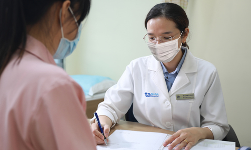 Đau cổ khi ngủ dậy là bệnh gì?