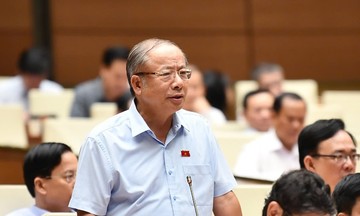 Đại biểu Quốc hội: Chỉ nên phát triển trung tâm tài chính quốc tế ở TP HCM