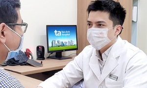 Xương ức gãy làm ba sau tai nạn giao thông